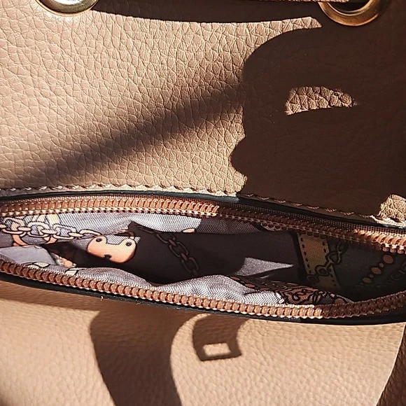 Blush pink Purse - Picture 3 of 9